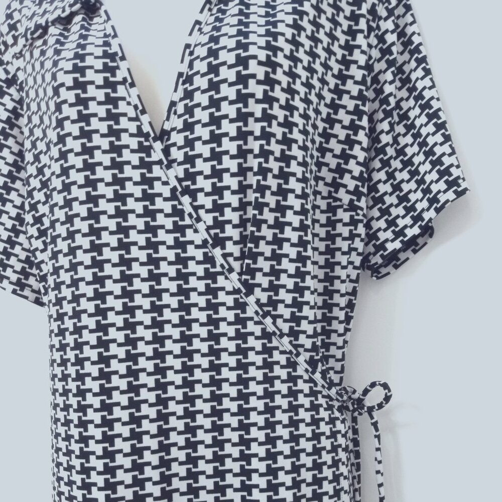Venezia Womens Plus 22/24 Mock Wrap Dress Black & White Geometric